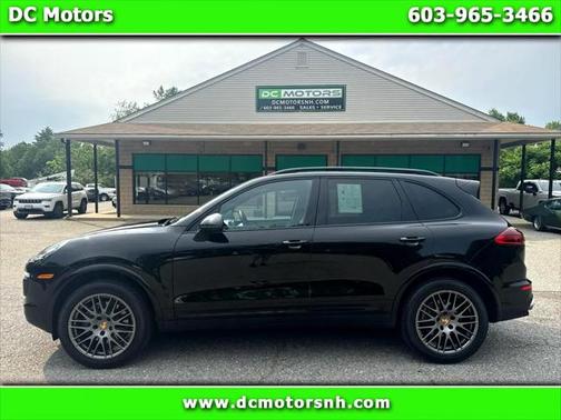 2017 Porsche Cayenne Platinum Edition
