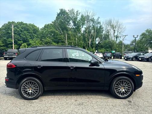 2017 Porsche Cayenne Platinum Edition