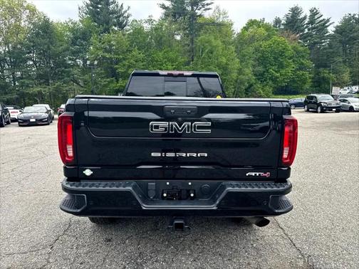 2021 GMC Sierra 2500 AT4