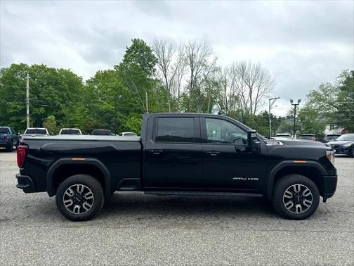 2021 GMC Sierra 2500 AT4