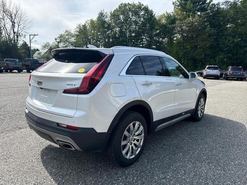2020 Cadillac XT4 Premium Luxury
