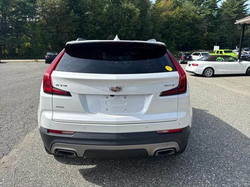 2020 Cadillac XT4 Premium Luxury