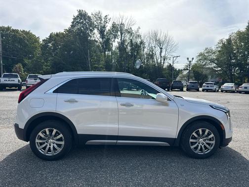 2020 Cadillac XT4 Premium Luxury