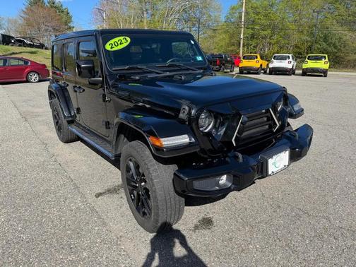 Black Clearcoat 2023 Jeep Wrangler 4-Door High Altitude 4x4