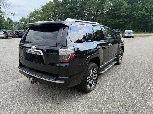 Midnight Black Metallic 2017 Toyota 4Runner Limited
