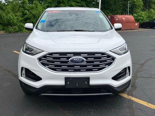 Oxford White 2022 Ford Edge SEL