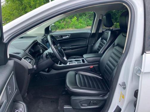 Oxford White 2022 Ford Edge SEL