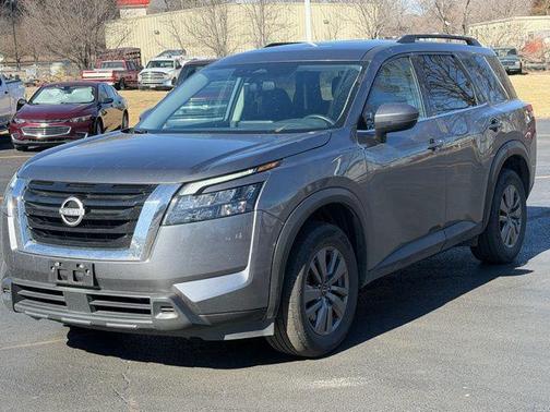 2025 Nissan Pathfinder SV FWD