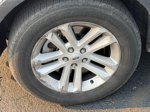 White Platinum Metallic Tri-Coat 2014 Ford Explorer XLT