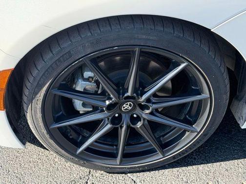 2024 Toyota GR86 Premium