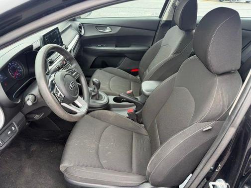 Aurora Black 2020 Kia Forte FE