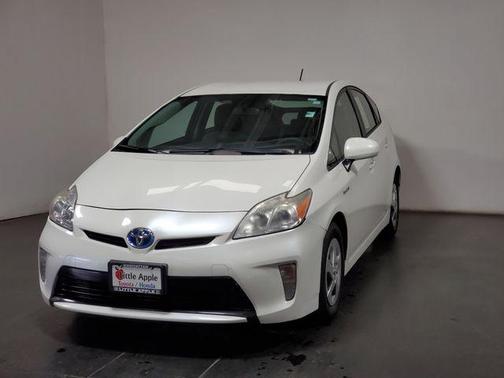 Blizzard Pearl 2013 Toyota Prius Three