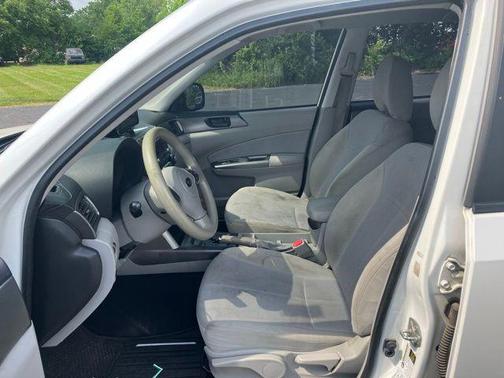 Satin White Pearl 2012 Subaru Forester 2.5X