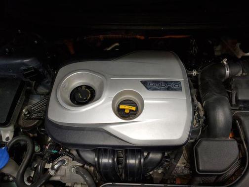 2016 Hyundai SONATA Hybrid Limited