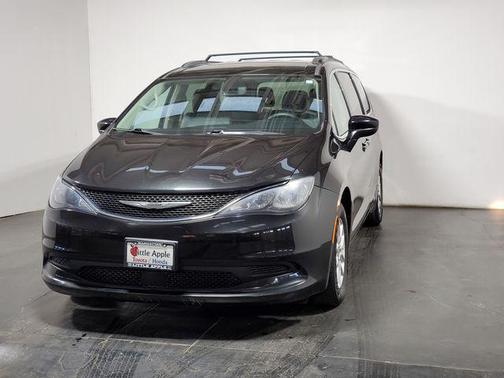 2021 Chrysler Voyager LXI