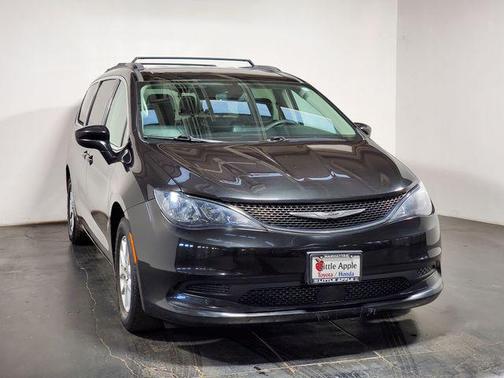 2021 Chrysler Voyager LXI