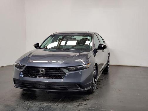Meteorite Gray Metallic 2026 Honda Accord SE