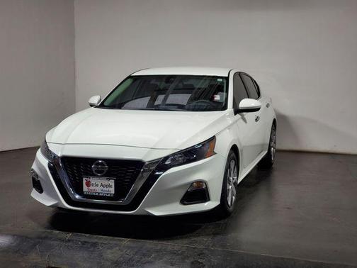 2022 Nissan Altima S FWD