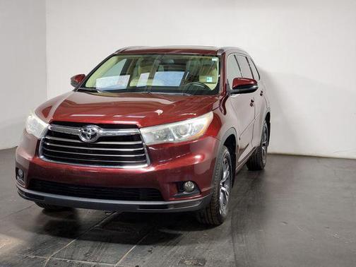 Ooh La La Rouge Mica 2016 Toyota Highlander XLE