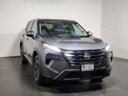 Gun Metallic 2024 Nissan Rogue SV