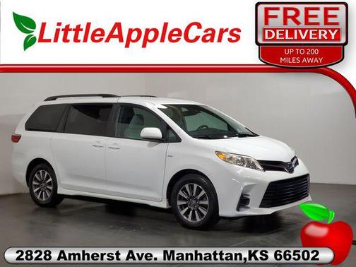 2020 Toyota Sienna LE
