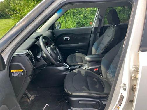 Clear White 2015 Kia Soul +