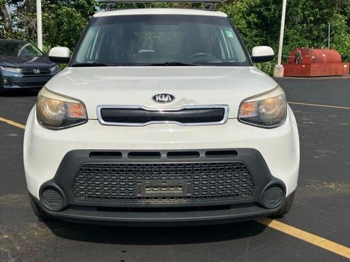 Clear White 2015 Kia Soul +
