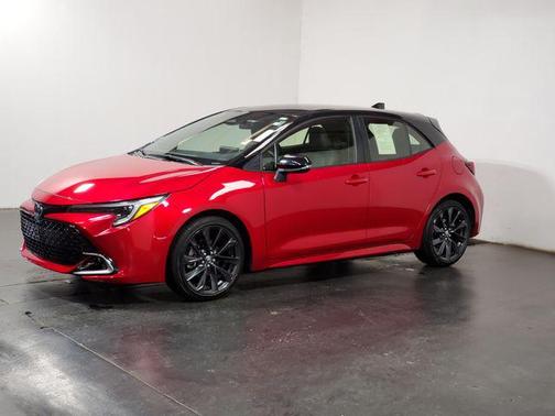 Finish Line Red/Midnight Black Metallic 2024 Toyota Corolla XSE