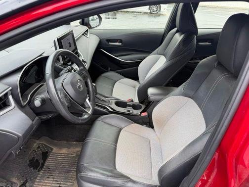 Finish Line Red/Midnight Black Metallic 2024 Toyota Corolla XSE