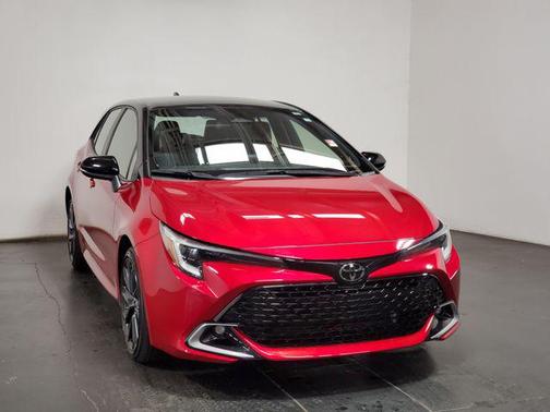 Finish Line Red/Midnight Black Metallic 2024 Toyota Corolla XSE