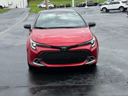 Finish Line Red/Midnight Black Metallic 2024 Toyota Corolla XSE
