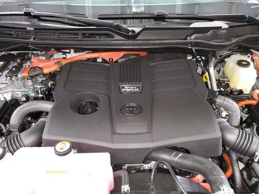 Ice Cap 2026 Toyota Sequoia SR5