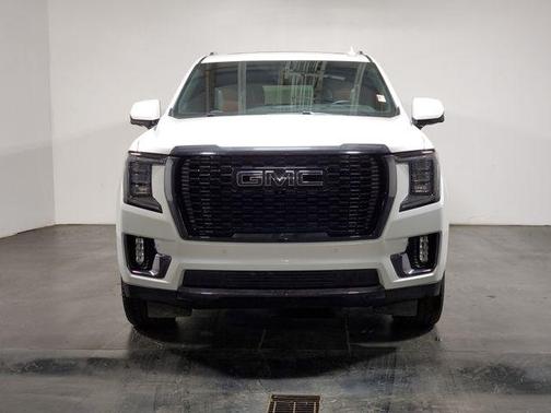 White Frost Tricoat 2023 GMC Yukon Denali Ultimate