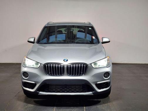Glacier Silver Metallic 2018 BMW X1 xDrive28i