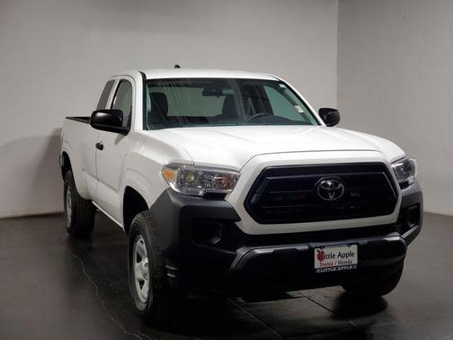 Ice 2023 Toyota Tacoma SR