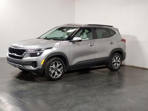Steel Gray 2022 Kia Seltos EX