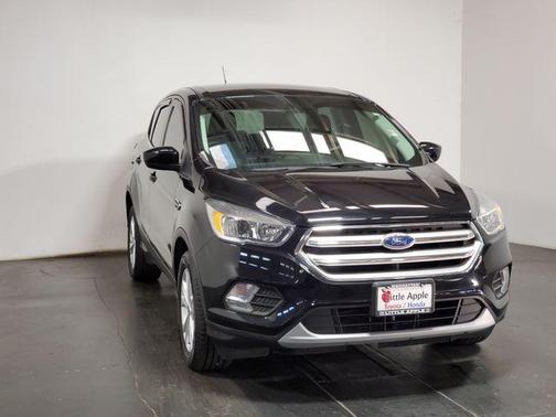 Agate Black Metallic 2019 Ford Escape SE