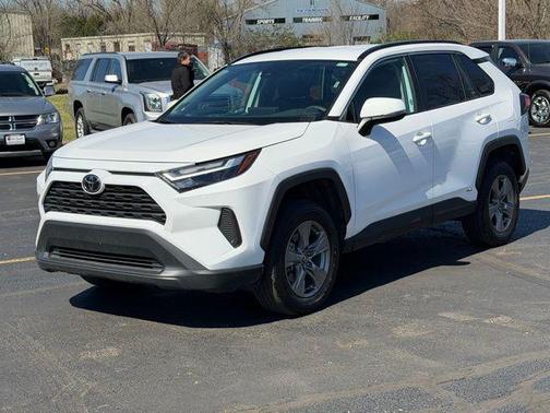 Ice Cap 2025 Toyota RAV4 Hybrid XLE