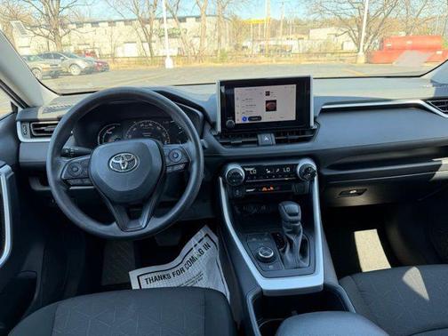 Ice Cap 2025 Toyota RAV4 Hybrid XLE