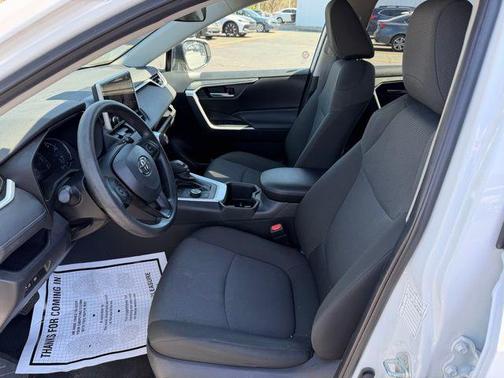 Ice Cap 2025 Toyota RAV4 Hybrid XLE