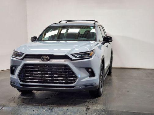 2026 Toyota Highlander Hybrid Base