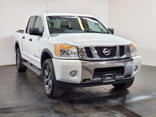 2015 Nissan Titan SV