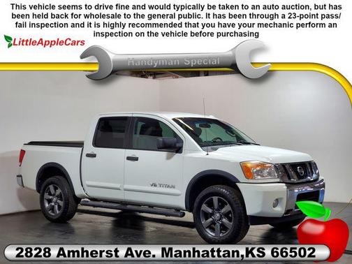 2015 Nissan Titan SV