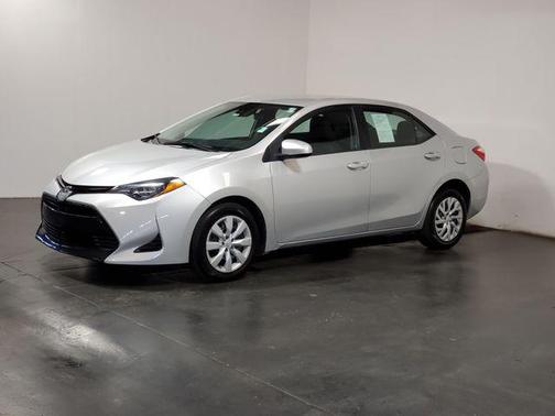 Classic Silver Metallic 2017 Toyota Corolla LE