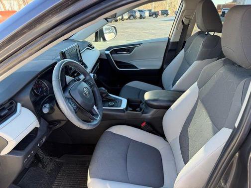 2019 Toyota RAV4 Hybrid XLE