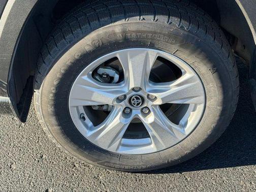 2019 Toyota RAV4 Hybrid XLE