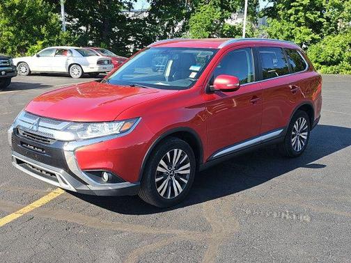Rally Red Metallic 2019 Mitsubishi Outlander SEL