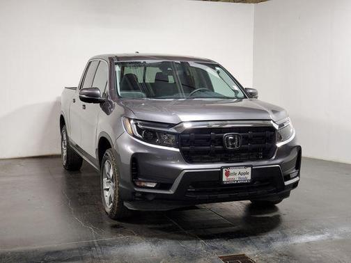 Modern Steel Metallic 2025 Honda Ridgeline RTL