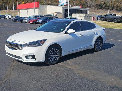 2017 Kia Cadenza Premium