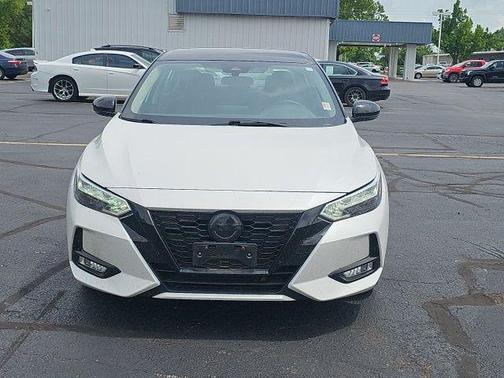 Super Black 2022 Nissan Sentra SR